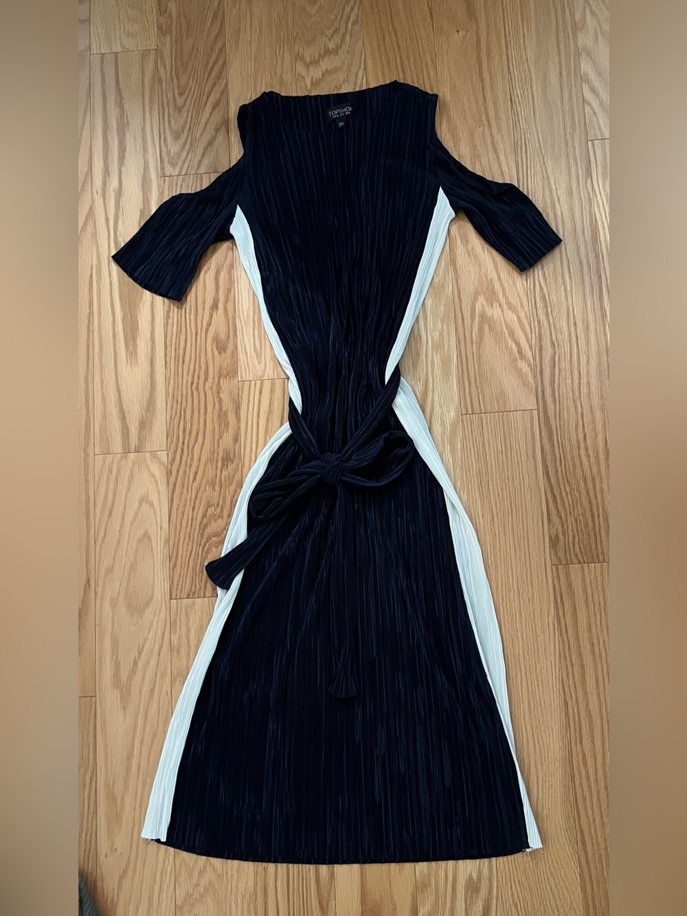 TOPSHOP Pleated Navy & White Tie-Waist Dress